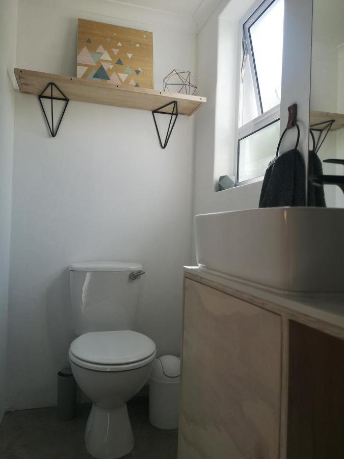Secure, Private, Queen Room Close To Airport ポート・エリザベス エクステリア 写真